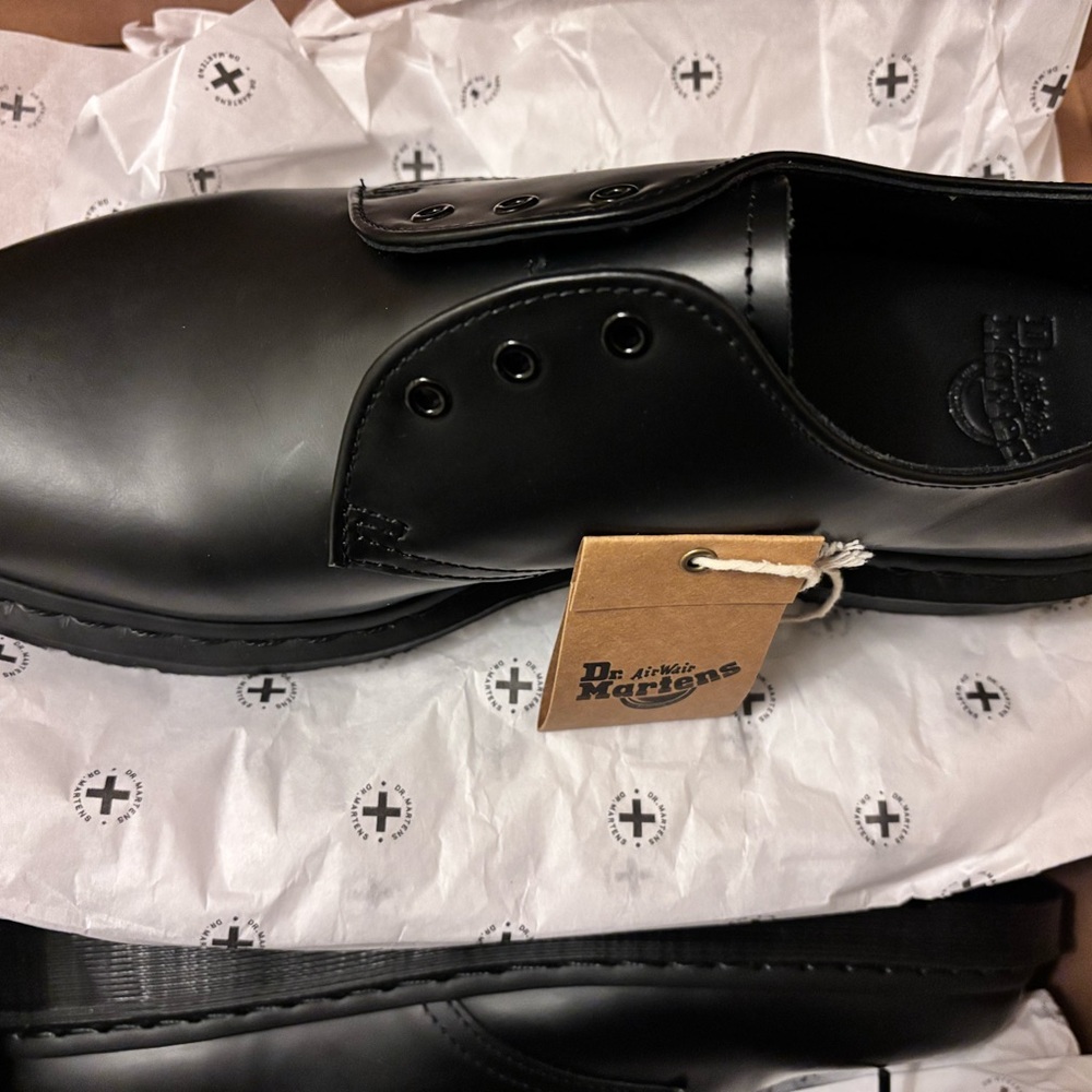 NWT Dr. Martens black Oxford 1461.